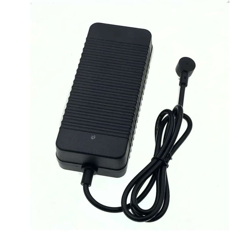 Sovmestimoye magnitnoye zaryadnoye ustroystvo dlya Xiaomi mi4 Pro - Mi scooter 4 Pro Xiaomi - 1 
Smennoye zaryadnoye ustroystvo 