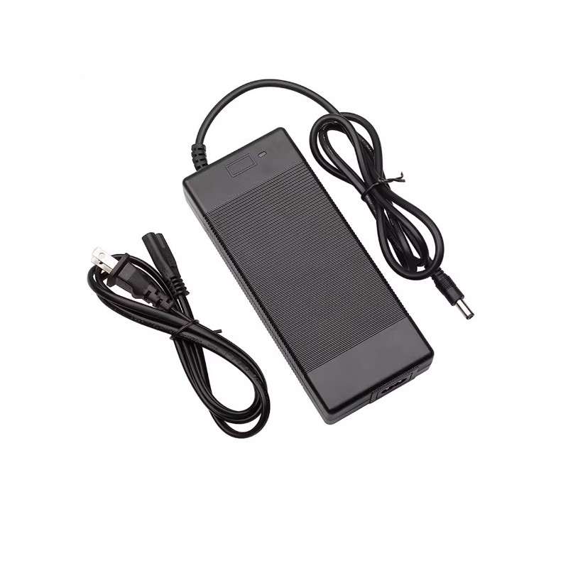 Polnilec za elektricni skiro Pure Air, Pure Air Pro, Pure Go in Pure Electric kompatibilen  - 1  