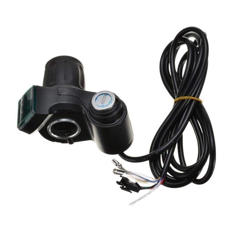 Akcelerátor s klíčem a multimetrem  - 2  