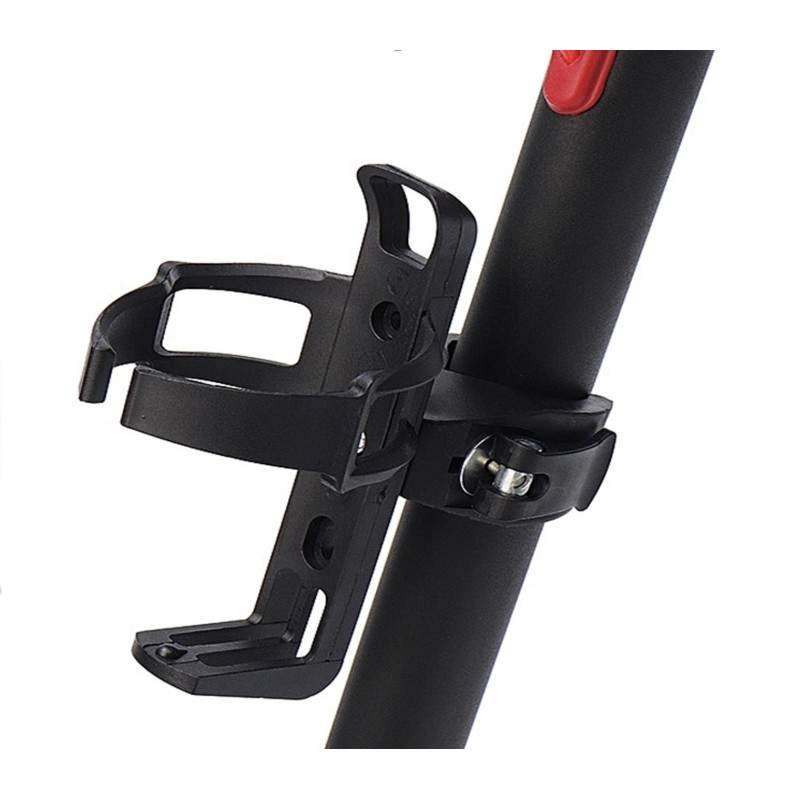 Vannflaske koppholder  - 2 Vannflaske koppholder
Ideell støtte for å bære vann under turer.
Installer denne holderen slik at du 