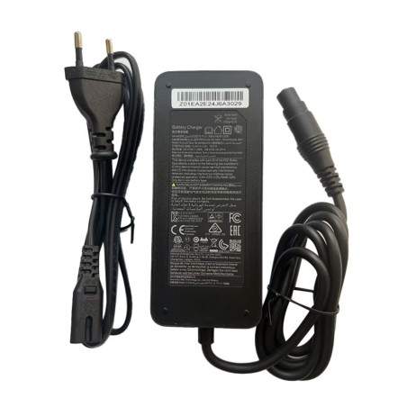 Nabíjačka pre skúter Xiaomi Electric Scooter 4 Pro Plus Xiaomi - 1 Nabíjačka pre skúter Xiaomi Electric Scooter 4 Pro Plus
Nabíj