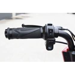 Chotyrykolisnyy skladanyy elektrosamokat z krislom dlya lyudey pokhyloho viku Segway - Ninebot - 7  